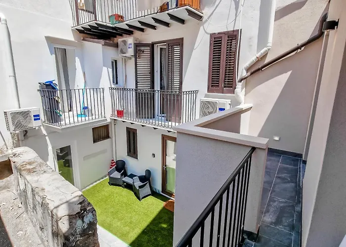 Thaleia Dimora Di Pregio 4* Cefalù