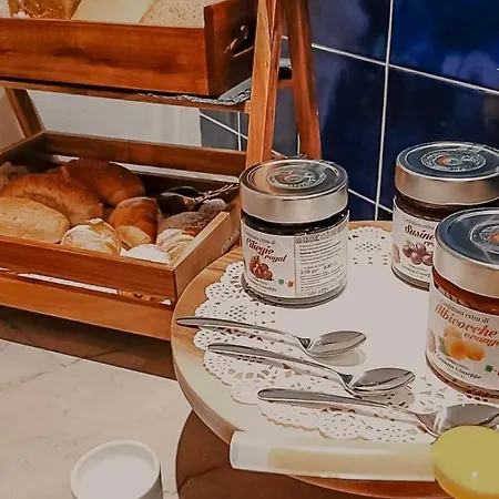 Thaleia Dimora Di Pregio チェファル